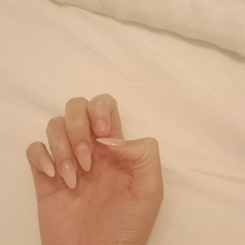 Randevu Ve Hizmette Büyük Hayal Kırıklığı: Tırnaklarım 1 Haftada Çıktı, Çözüm Yok!