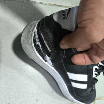 Kısa Sürede Açılan Ayakkabıya Olumsuz Yaklaşım