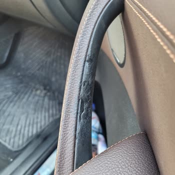 BMW X3'te Deri Parçalarda Erime Ve Değer Kaybı Şikayeti