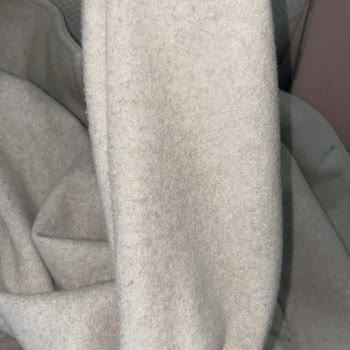 Mein Stradivarius-Wollmantel pillt stark, Kundenservice ist nicht erreichbar!