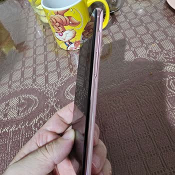 Samsung Telefonum Kendiliğinden Ortadan İkiye Ayrıldı Kalite Sorunu Yaşadım
