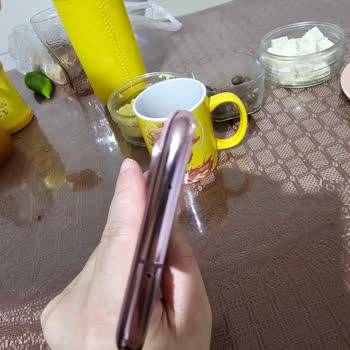 Samsung Telefonum Kendiliğinden Ortadan İkiye Ayrıldı Kalite Sorunu Yaşadım