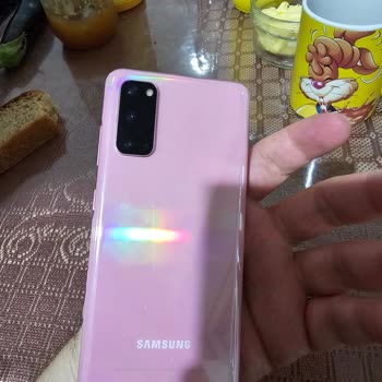 Samsung Telefonum Kendiliğinden Ortadan İkiye Ayrıldı Kalite Sorunu Yaşadım
