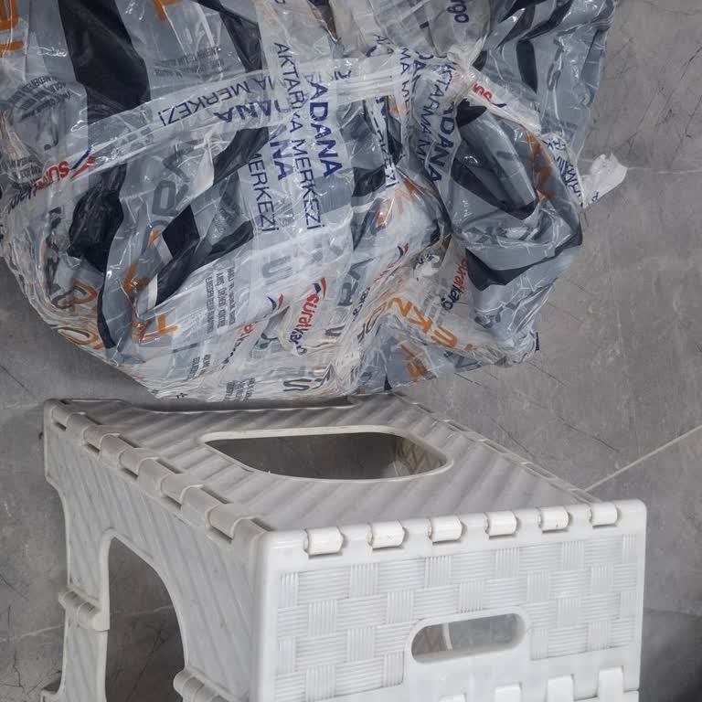 Sürat Kargo'da Kargo Poşeti Kesilerek Ürünlerim Çalındı, Mağduriyetim Giderilmiyor