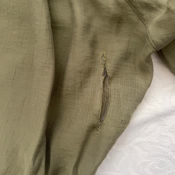 Pantolonun İki Günde Yırtılması Ve Müşteri Hizmetlerinin Çözüm Sunmaması