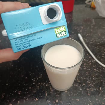 Bebeğime Verdiğim Laktozsuz Süt Pembe Çıktı Sebebini Acilen Öğrenmek İstiyorum