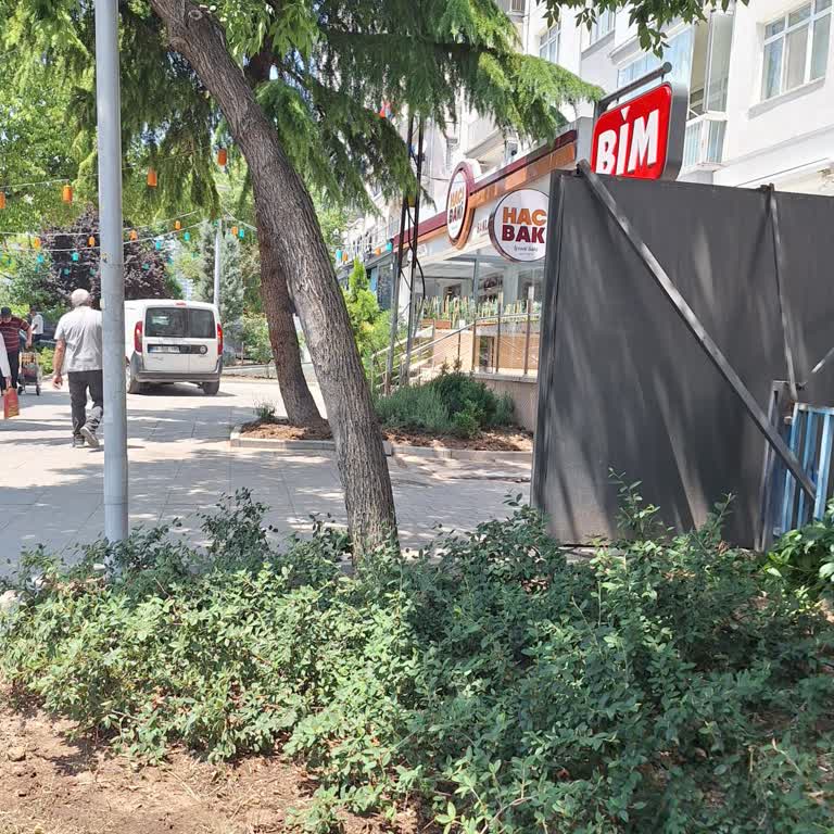 Çamaşır Suyu Kokusu Ve İlgisiz Tavırlar Öğle Saatinde Rahatsız Etti