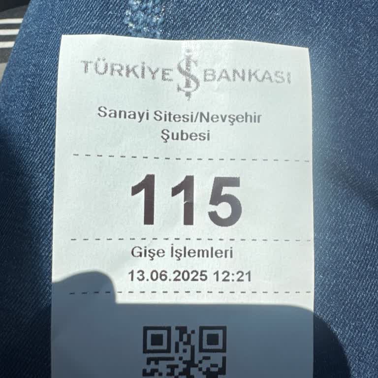 Öğle Molası Nedeniyle İşlem Yapılmadan Bankadan Çıkarıldım