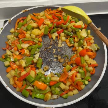 Yanmaz Tava Kısa Sürede Yapışma Ve Yanma Sorunu Yaşattı, Kullanım Dışı Kaldı