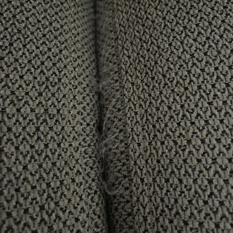 Garanti Süresi Dolmadan Kumaşta Tiftiklenme Ve Müşteri Hizmetlerinde Hayal Kırıklığı