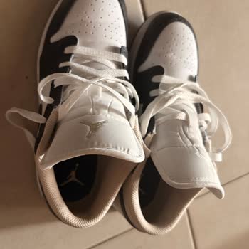 Yeni Alınan Ayakkabının Arka Kısmı Ayağımı Yaraladı, Mağaza Çözüm Sunmuyor