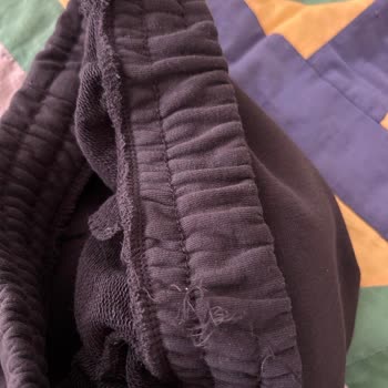 Mavi Teras Park'tan Aldığım Eşofman Altında İlk Yıkamada Dikiş Problemi