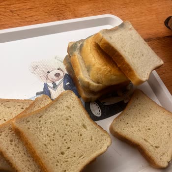 Migros'tan Gelen Küflü Ekmek Ve Yetersiz Destek Hayal Kırıklığı Yarattı