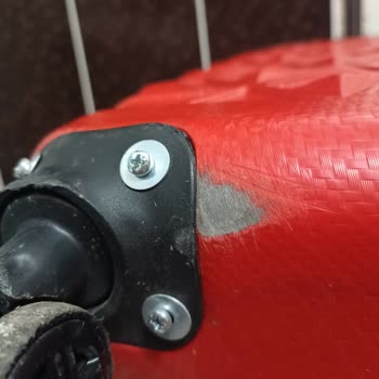 Vuelo Pegasus, maleta dañada y atención insuficiente al cliente