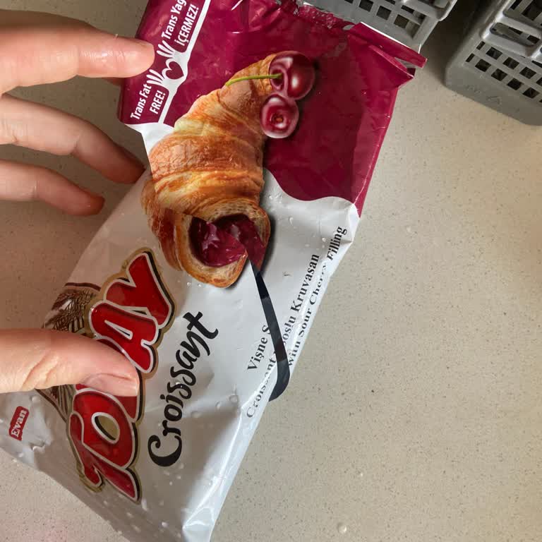 Vişne Aromalı Kruvasan Sabun Gibi Tadıyla Hayal Kırıklığı Yaşattı