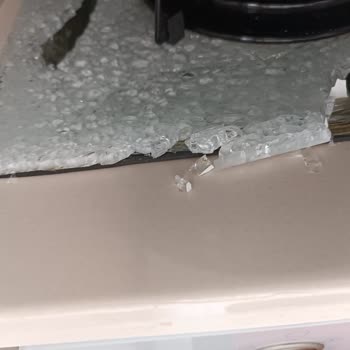 Vinola Ankastre Ocak Camı Aniden Patladı