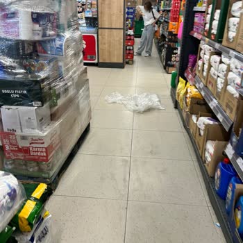 A101 Sultanbeyli Mağazasında Tarihi Geçmiş Ürünler Ve Hijyen Sorunları