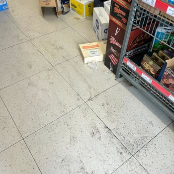 A101 Sultanbeyli Mağazasında Tarihi Geçmiş Ürünler Ve Hijyen Sorunları