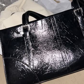 Gelen Çanta İle Sitedeki Fotoğraflar Birbirinden Tamamen Farklıydı