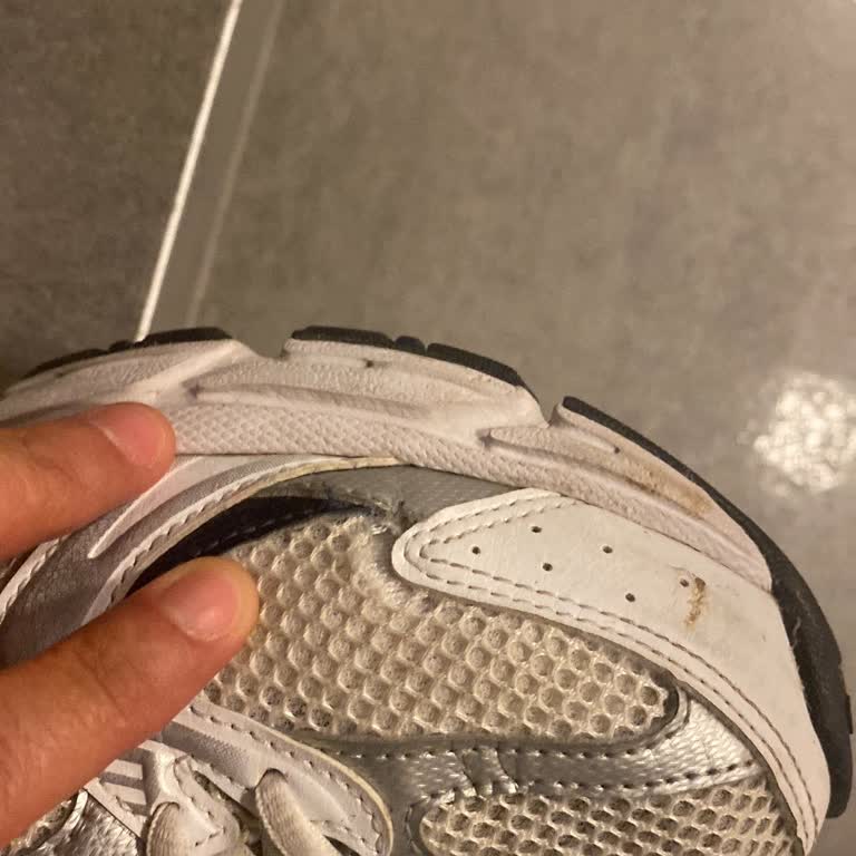 New Balance Kısa Sürede Yıpranan Ayakkabılar ve Hayal Kırıklığı