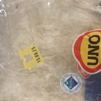 Son Kullanma Tarihi Geçmemiş UNO Çok Tahıllı Ekmekte Küf Sorunu