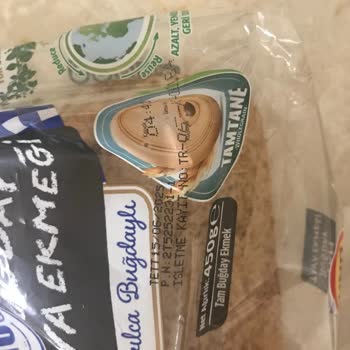 Son Kullanma Tarihi Geçmemiş UNO Çok Tahıllı Ekmekte Küf Sorunu