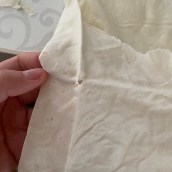 Unmaş Unlu Mamüller Bagetta Yufkanın İçinden Bulaşık Teli Çıktı