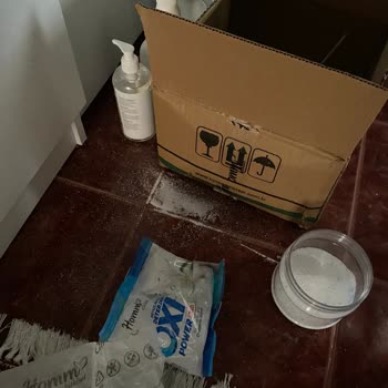 Açılmış Ve Dökülmüş Kargo Paketiyle Karşılaştım!