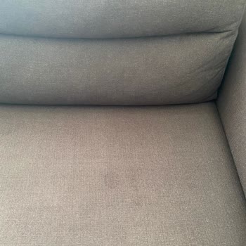 Enza Home Koltuklar Hem Leke Tutuyor Hem Renk Atıyor!