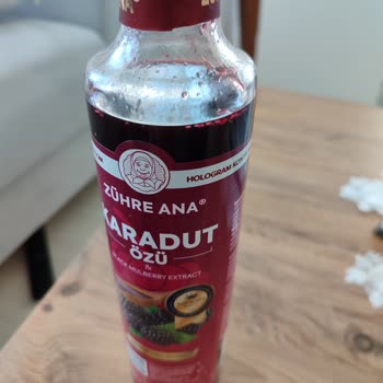 Küflü Karadut Özü Satışı Ve İlgisiz Mağaza Deneyimi