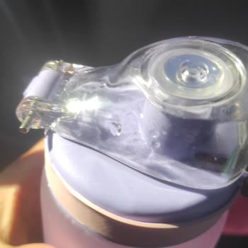 LCW Çocuk Matarası Tutma Yeri Kırıldı, Kalitesiz Malzeme Kullanılmış