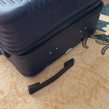 A101'den Aldığım Valizin Kulpu Koptu, Mağaza Çalışanının Saygısız Tavrı