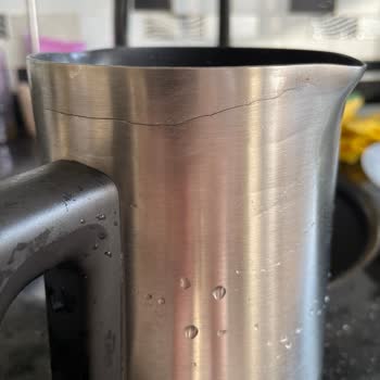 Arzum Okka Mokapot Cezvesinin Metal Kaplaması Çatladı Ve Paslandı