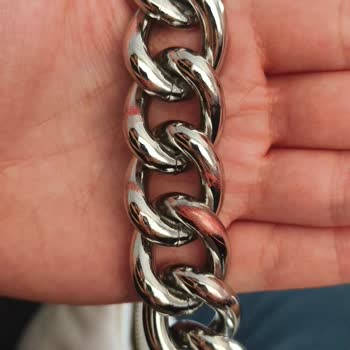 Tommy Jeans Çantada Kısa Sürede Renk Solması Ve Demirlerde Kararma Sorunu