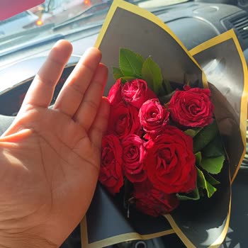 Görseldeki Ürünle Farklı Ürün Gönderimi Ve Yetersiz Müşteri Hizmeti Deneyimi