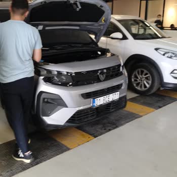 Sıfır Araçta Hasar Çıkması Ve Bayi İle Çözüm Sorunu