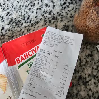 Son Kullanma Tarihi Geçmemiş Peynir Küflü Çıktı, Sağlığımız Tehlikede