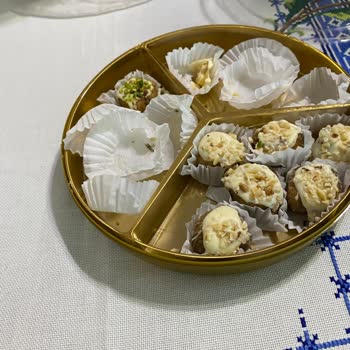 Aldığım Kuruyemişten Böcek Çıktı, Misafirlerime Mahcup Oldum