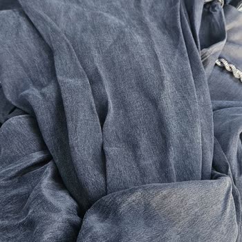 Bursa Kumaş Merkezi'nden Aldığım İpek Kumaş Aşırı Derecede Renk Akıttı