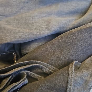 Bursa Kumaş Merkezi'nden Aldığım İpek Kumaş Aşırı Derecede Renk Akıttı