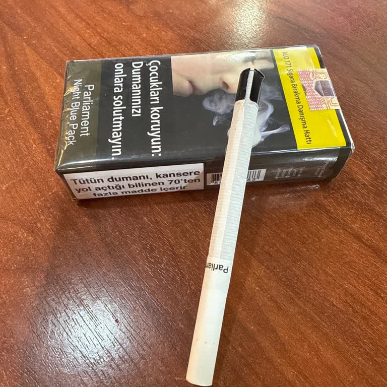 Parliament Night Blue'da Üretim Hatası Ve Sağlık Endişesi