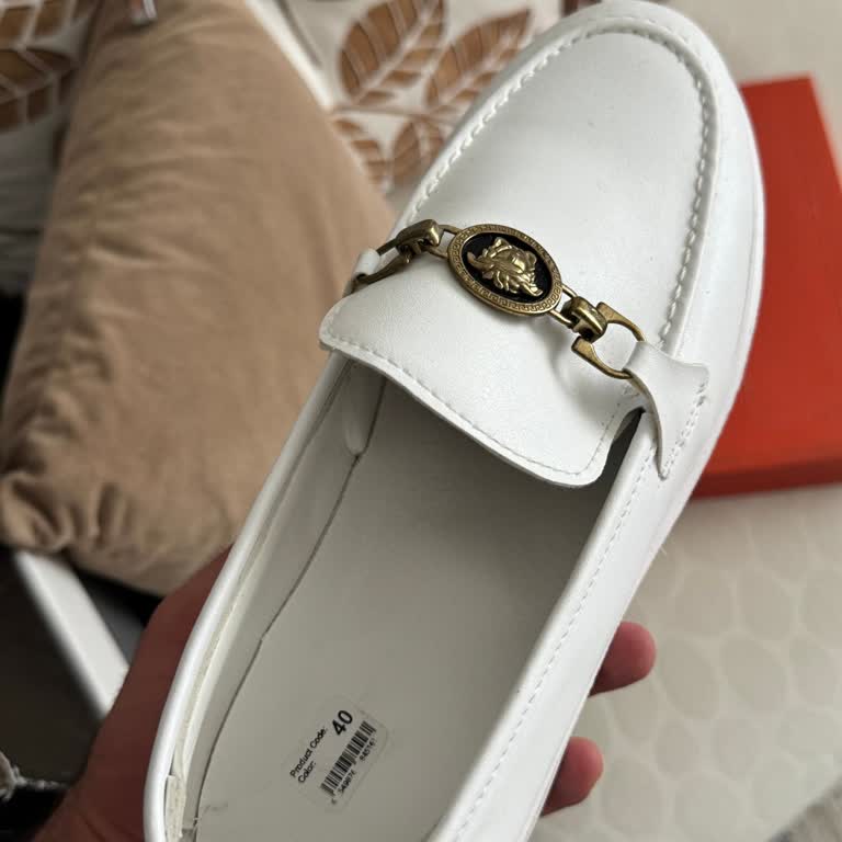 Yanlış Ürün Gönderen Mağaza Mesajlara Cevap Vermiyor