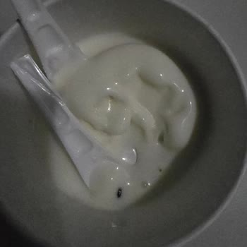 Dondurmanın İçinden Böcek Çıkmasıyla Hayal Kırıklığı