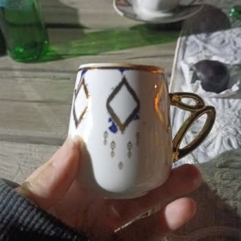 Acar Marka Fincanların Deseni Kısa Sürede Soyuldu, Firma İlgilenmiyor