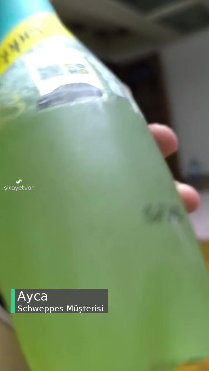Schweppes Gazlı İçecek İçindeki Küf videonun kapak resmi