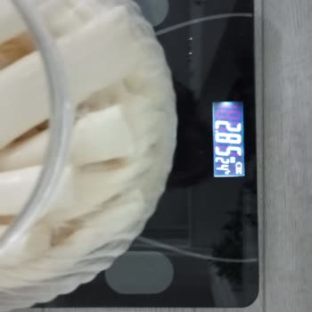 Satın Aldığım Peynirin İçine Su Eklenmiş Ve Eksik Gramajda Gönderildi