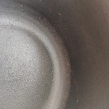 Sağlıklı Diye Aldığım Lava Döküm Tencere Paslandı Ve Boyası Kalktı