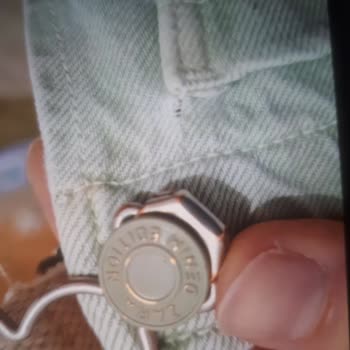 Kusurlu Ürün Ve Mağaza Çalışanının Olumsuz Tutumu