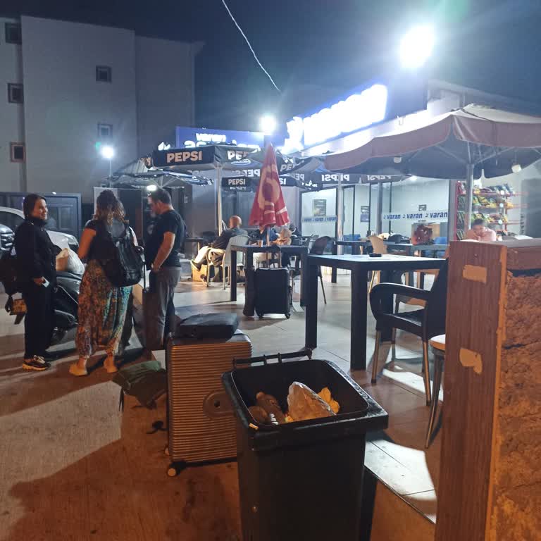 Varan Turizm Kargo Hizmeti Pahalı Ve Müşteriyle İlgisiz Kaldı