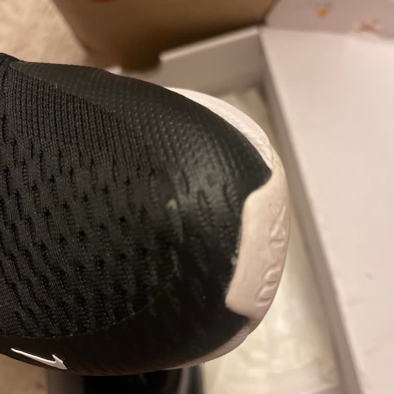 Nike Mağazasından Aldığım Ürünler Kısa Sürede Deforme Oldu, Değişim Talebim Reddedildi